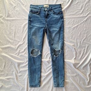 Free People Ripped High Rise Skinny Jeans 28